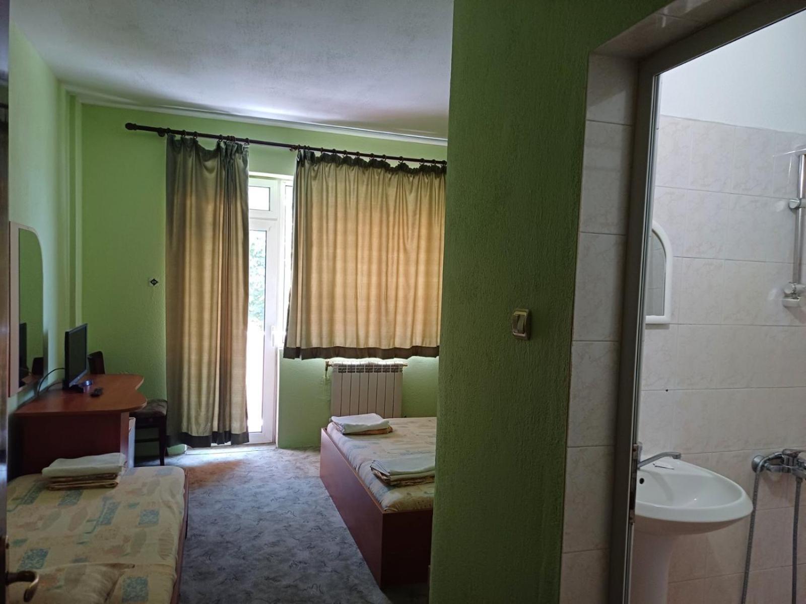Интернационал Hotel Kulata Exterior foto