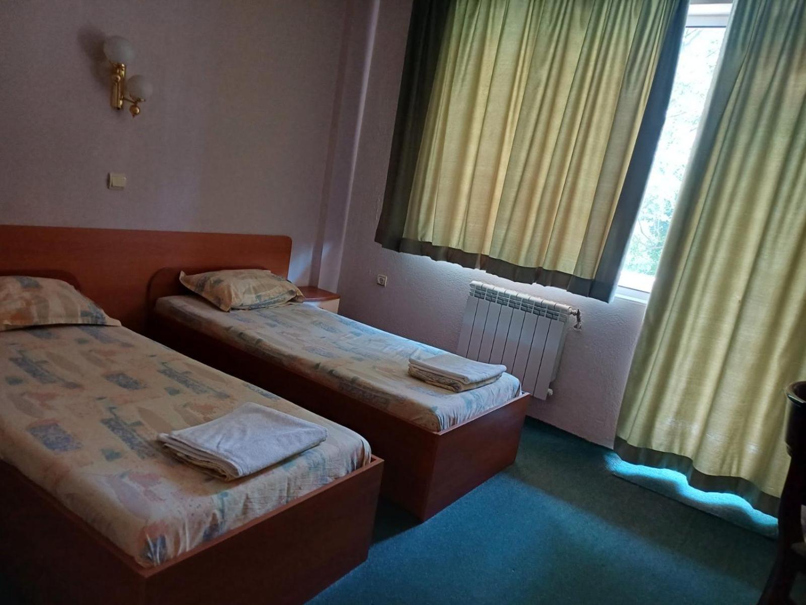 Интернационал Hotel Kulata Exterior foto